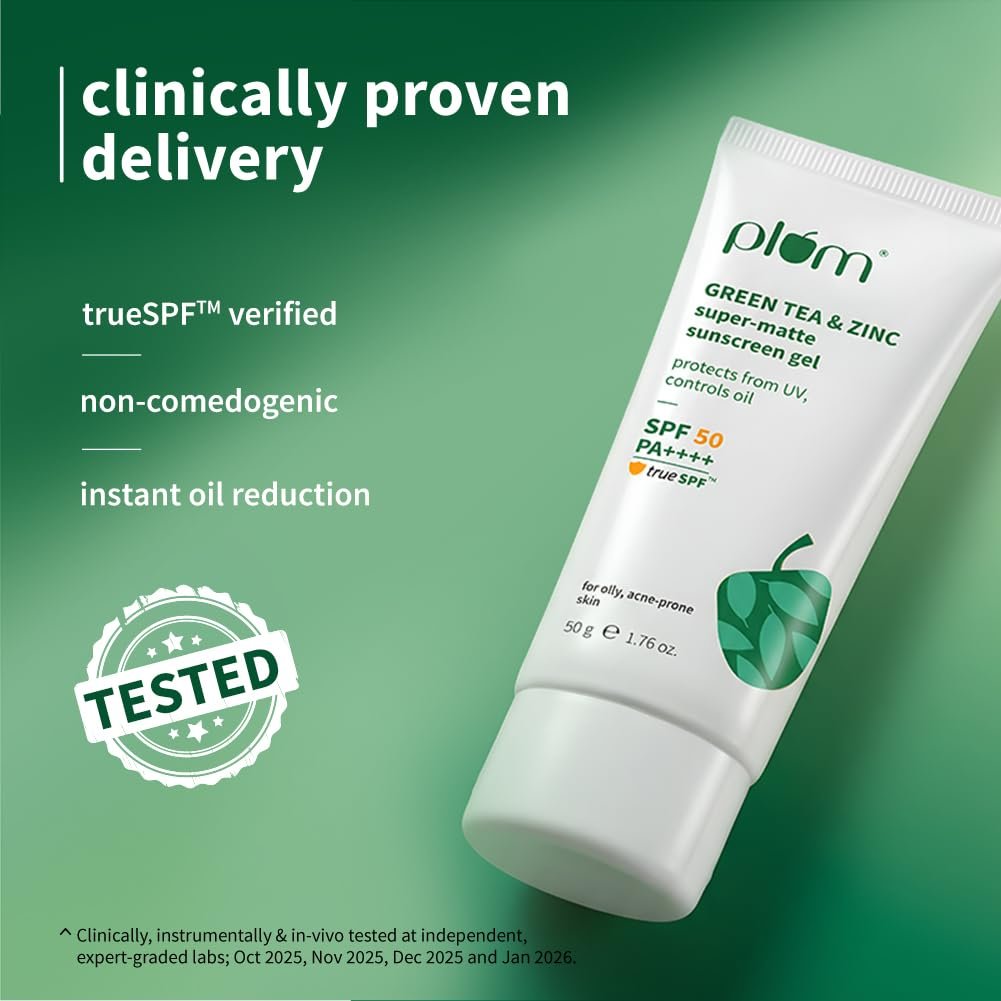 Plum Green Tea & Zinc Super-Matte Sunscreen Gel - For Oily Skin (50g) - Image 3